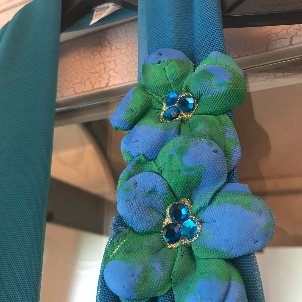 SOLD!!! Ema Savahl Halter Crop Top Flowers Blue Green S/M - Picture 3 of 16